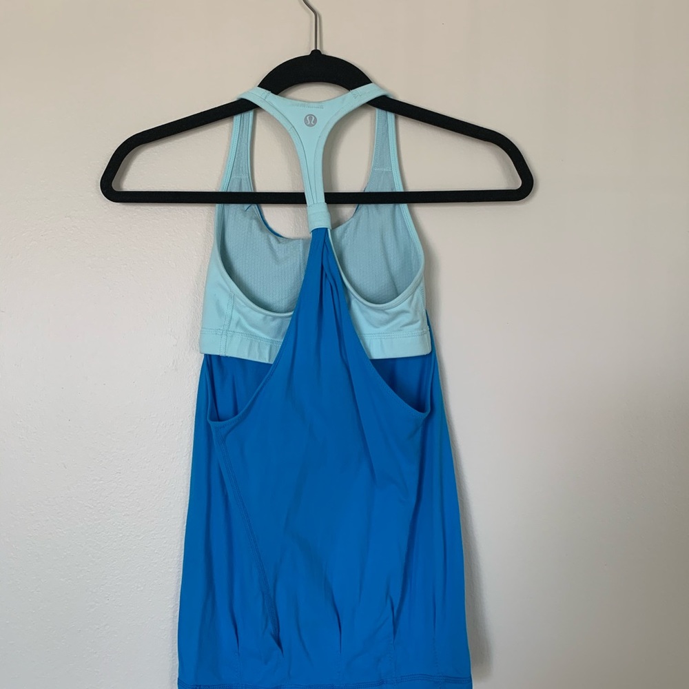 Lululemon Practice Freely tank top 2-tone built-in shelf bra